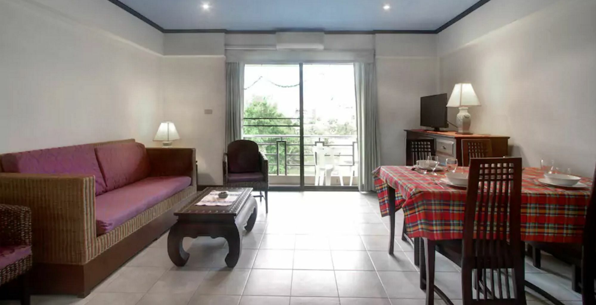 Golden Palms Aparthotel 2*