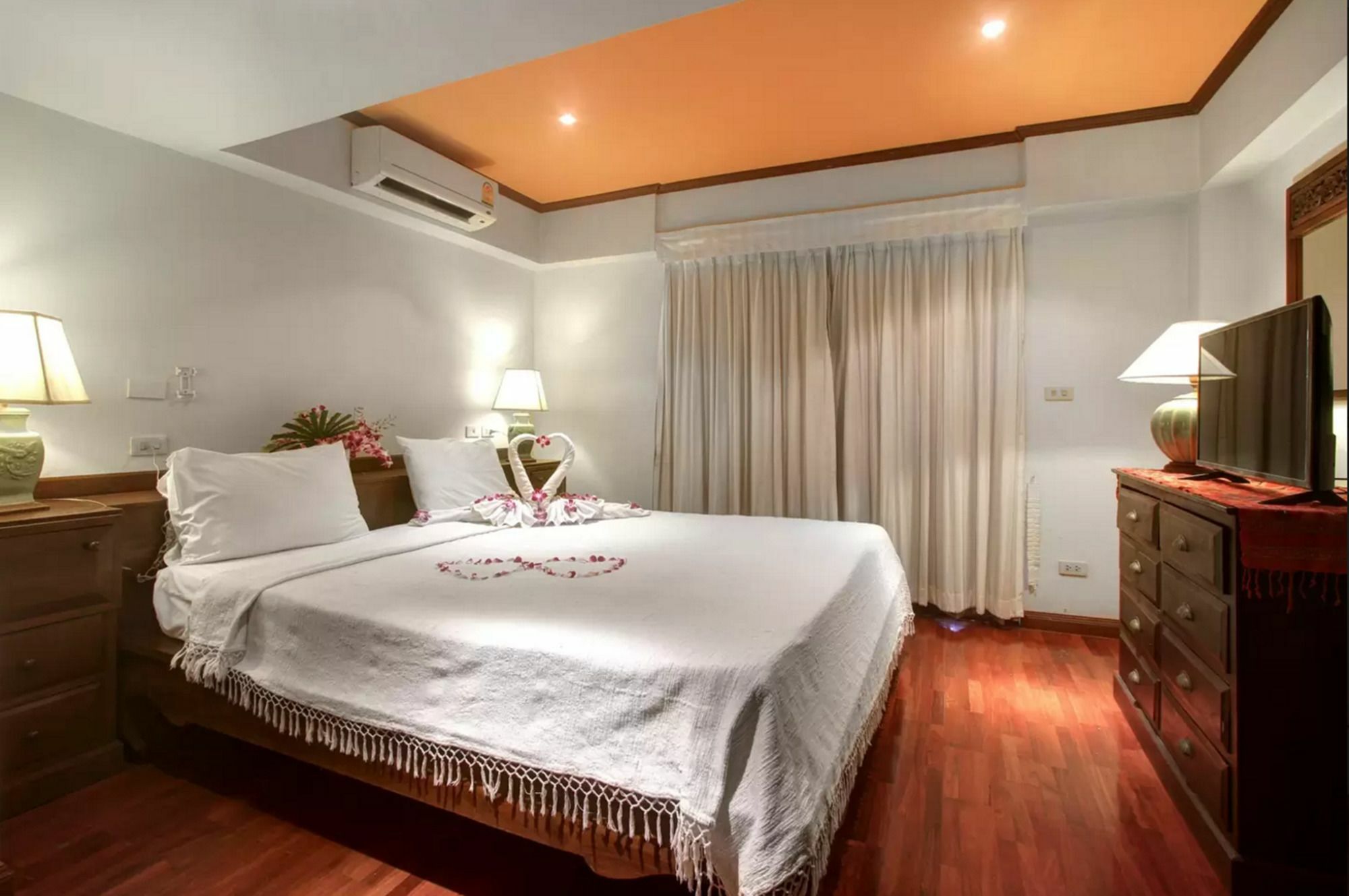 Golden Palms Aparthotel Patong