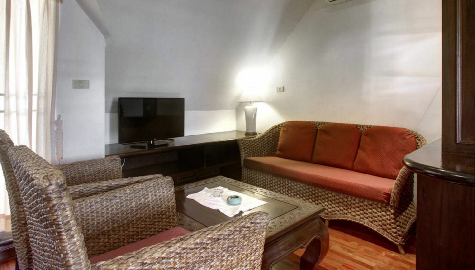 Golden Palms Aparthotel 2*