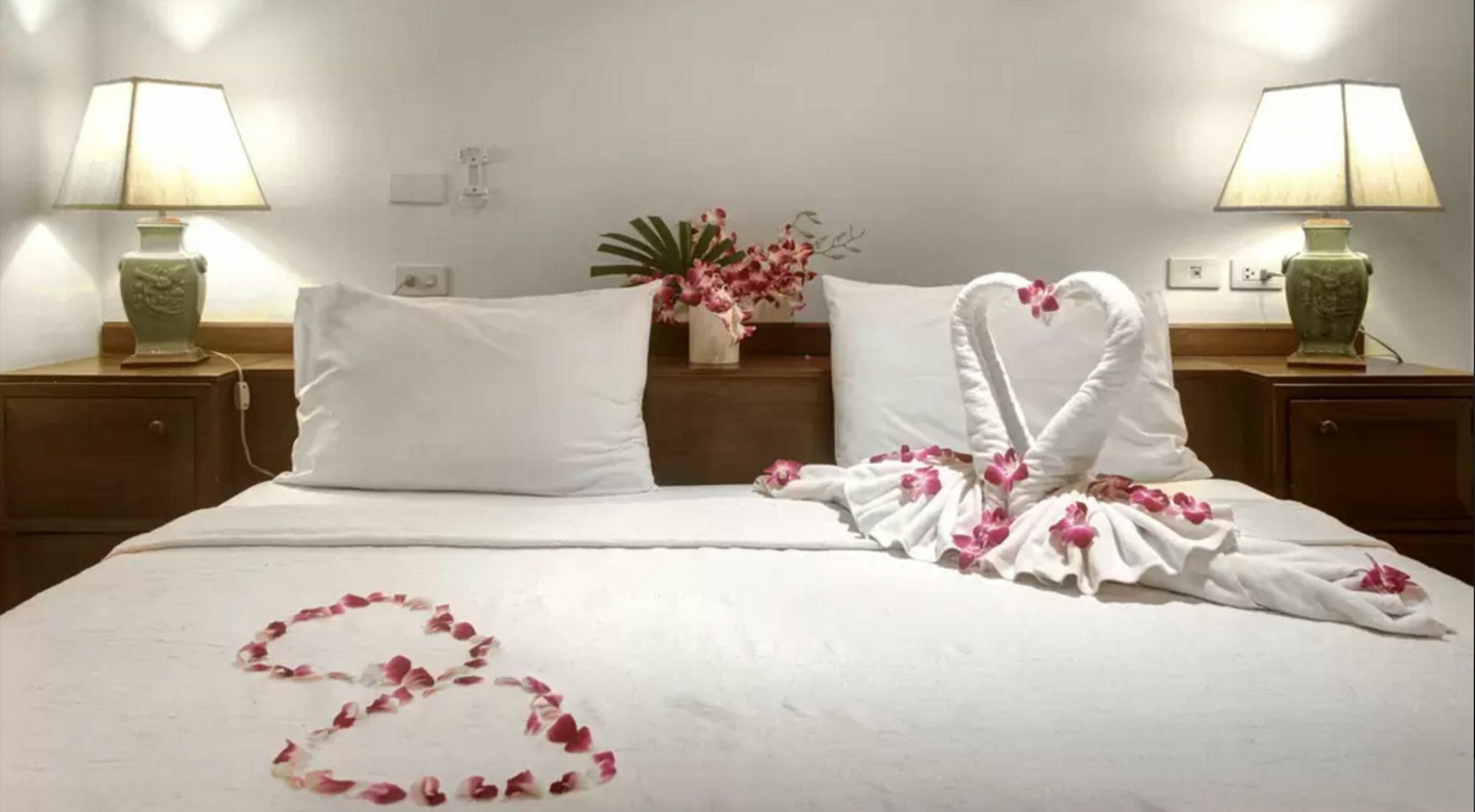 Golden Palms Aparthotel 2*